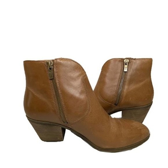 Frye Shoes - FRYE Women's Chelsea Zip Up Ankle Carmel Brown Whiskey Leather Booties 7.5